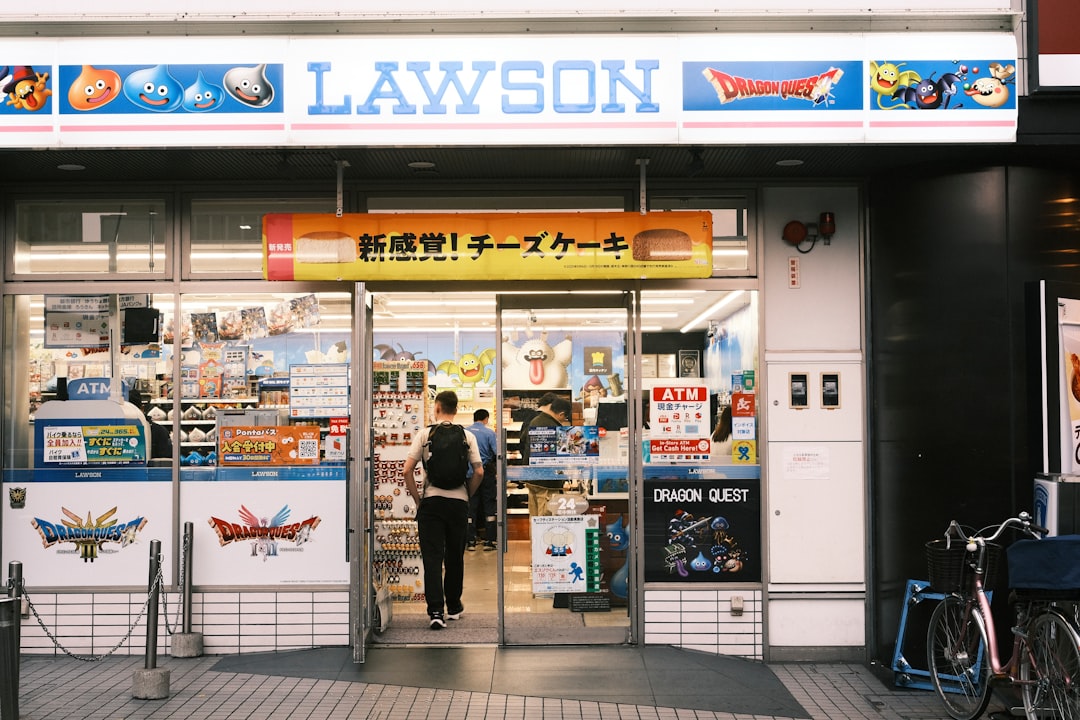 convenience_store_counter_snack