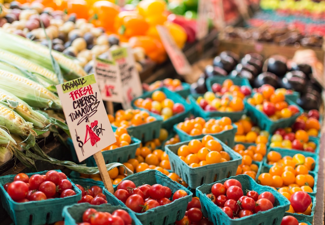 fresh_fruits_vegetables_market